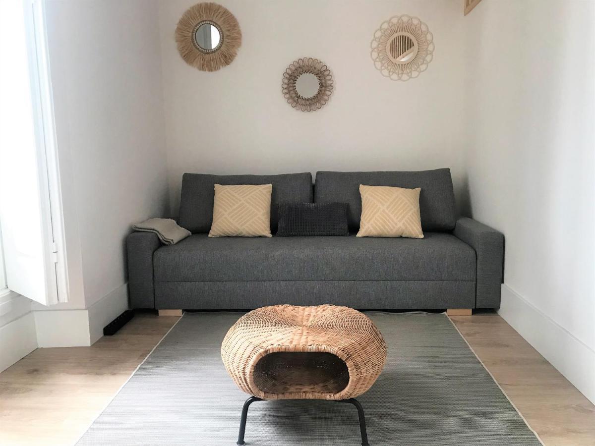 Apartamento Duplex Planta Baja Con Aparcamiento Gratuito En Palacio De Mijares Llanes Exterior photo