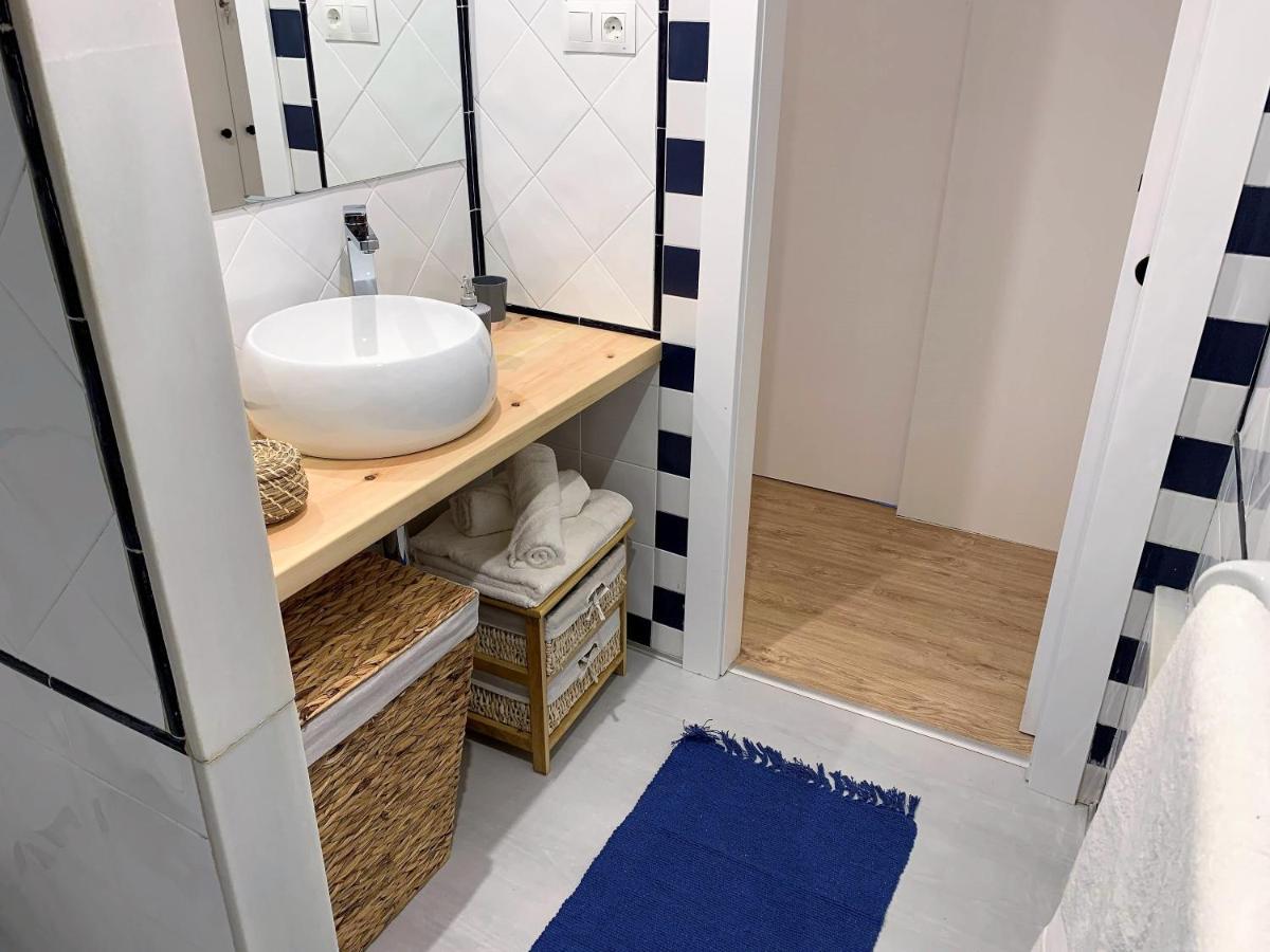 Apartamento Duplex Planta Baja Con Aparcamiento Gratuito En Palacio De Mijares Llanes Exterior photo