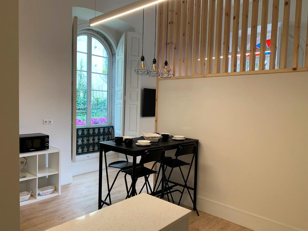 Apartamento Duplex Planta Baja Con Aparcamiento Gratuito En Palacio De Mijares Llanes Exterior photo